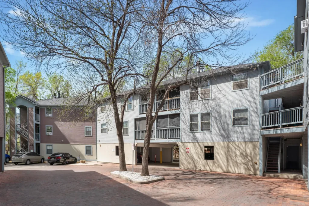 Elder Square