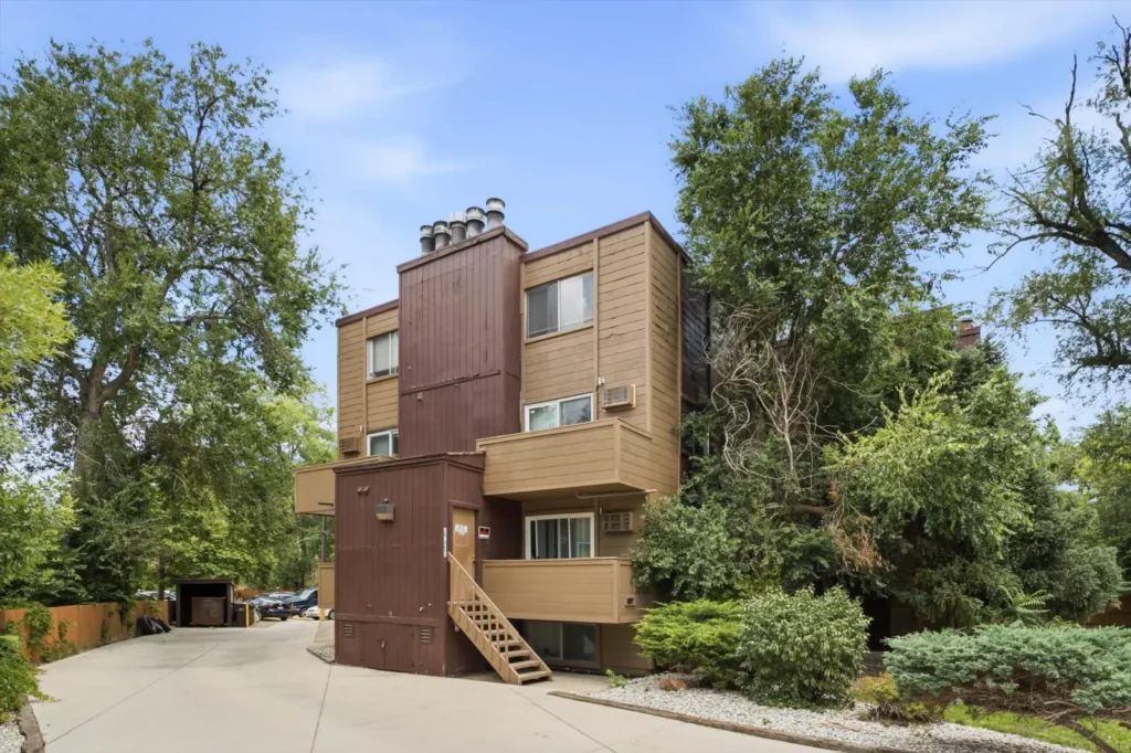 Creekside Apts