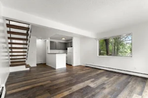 Creekside Apts