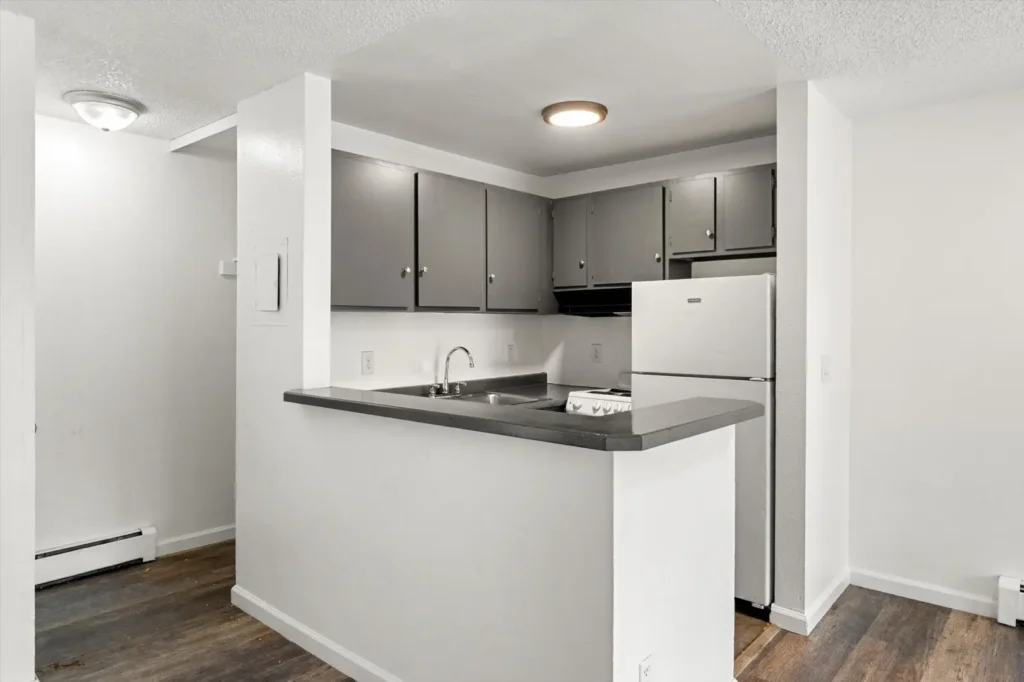 Creekside Apts