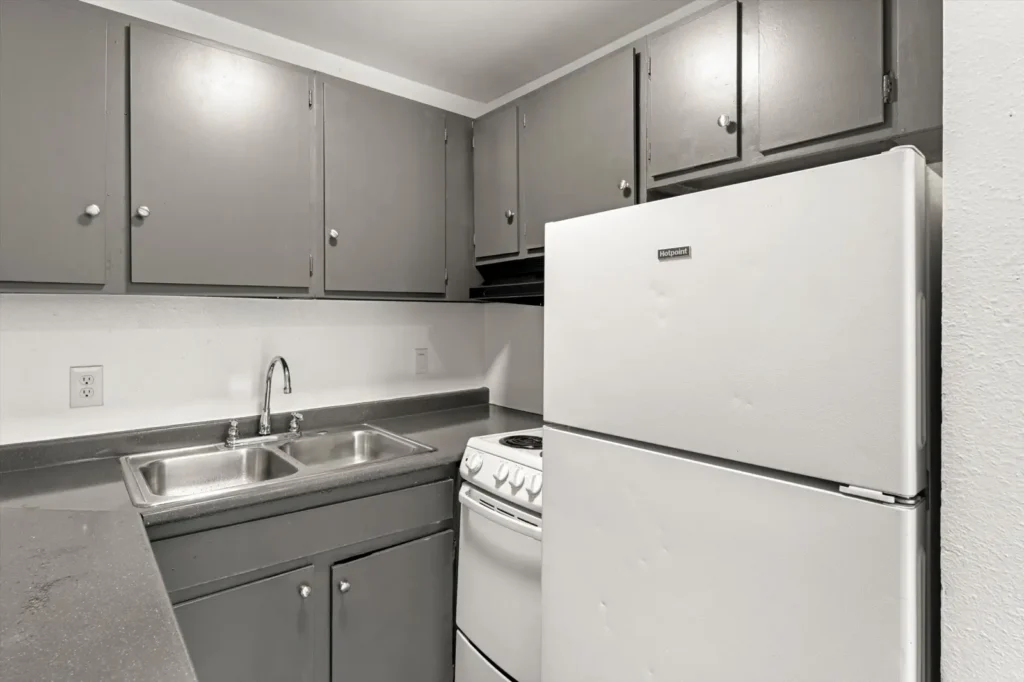 Creekside Apts
