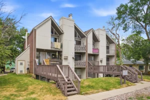 2019 Grove Street