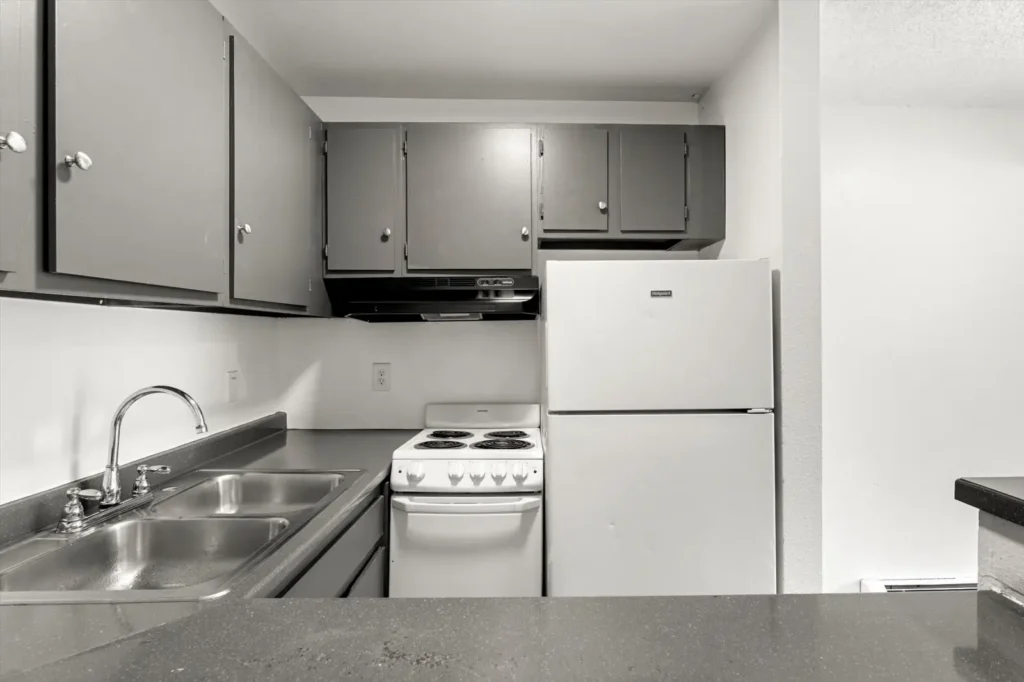 Creekside Apts