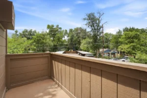 Creekside Apts