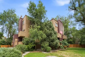 Creekside Apts