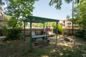 outdoor picnic area at 1920 Canyon Blvd, Boulder, CO apartments